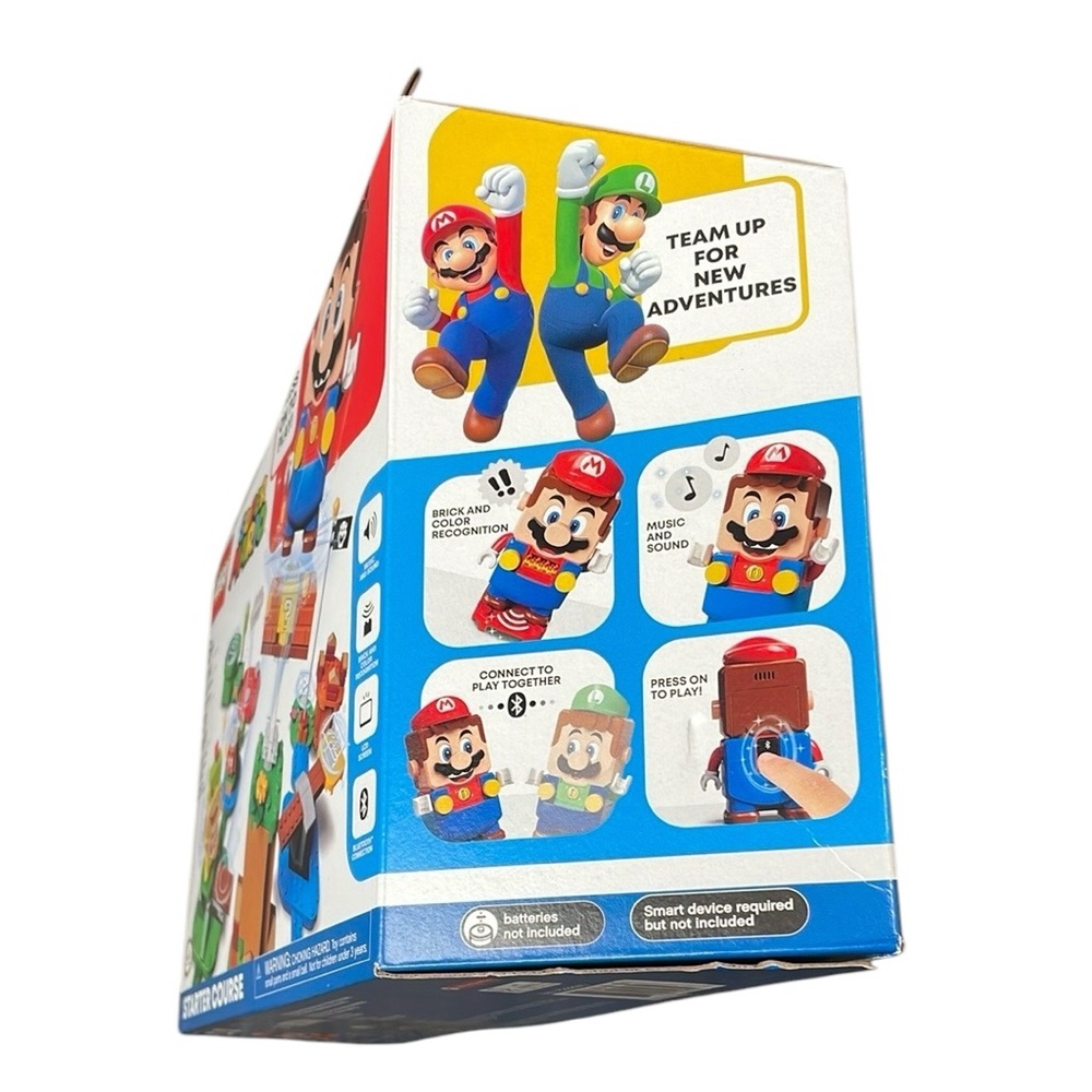 LEGO Super Mario Adventures with Mario Starter Course 71360 - Picture 2 of 8